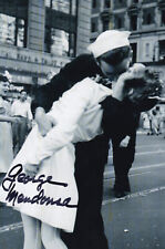 George Mendonsa Signed Autographed 4x6 Photo VJ Day Time Square Kiss WWII Navy picture