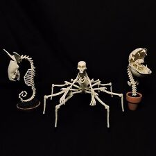 Forgotten Boneyard Replica Mini Figure Set 2016 picture