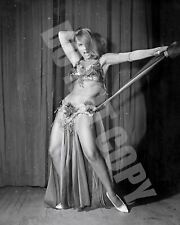 1966 Ann Margaret Wearing Sexy Belly Dancer Outfit Cheesecake Pin-Up 8x10 Photo picture
