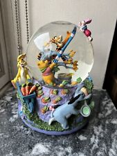 DISNEY’S WINNIE THE POOH BLUSTERY DAY SNOW GLOBE | MINT | WORKING picture