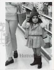 1970 Press Photo Paula Haggerty wears cloak in a retail store - lra55977 picture