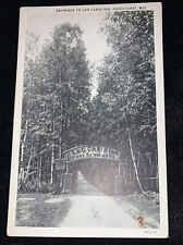 Hazelhurst , Wisc. Entrance to Log Cabin Inn 1920s Postcard picture