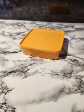 New TUPPERWARE Square Away Large SINGLE SANDWICH KEEPER Orange FREE US SHIPPING picture