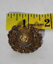 British Military Royal Marines Insignia Badge Laurel Wreath With Globe Bent Lug picture