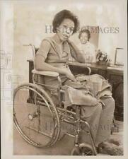 1975 Press Photo Shirley Dunlap, multiple sclerosis sufferer, in her wheelchair picture