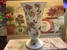 Wedgwood~SWALLOW~6.75”H Vase~Bird/Butterfly/Florals~Bone China/England~Beautiful picture