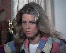 Lindsay Wagner uses her bionic ear to listen in The Bionic Woman 8x10 inch photo picture
