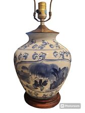 Vintage Chinese Hand Painted Blue and White Table Lamp 11