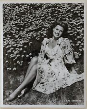 RARE 1940s ORIGINAL RITA HAYWORTH GLAMOUR PHOTO AMERICAN STOCK PHOTOS 8x10 B/W picture