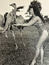 Rare Authentic BUNNY YEAGER Signed Photo 8” x 10” Pinup BETTIE PAGE TYPE 1 picture