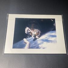 Official NASA Photo 1992 STS-49 Thuot in space grapple bar Intelsat VI satellite picture