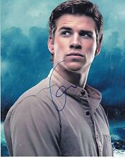 LIAM HEMSWORTH SIGNED 8X10 PHOTO AUTHENTIC AUTOGRAPH THE HUNGER GAMES COA A picture