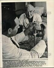 1964 Press Photo Johns Hopkins professor of epidemiology, Dr. Winston H. Price picture