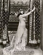 1917 THEDA BARA as CLEOPATRA PHOTO  (182-y ) picture
