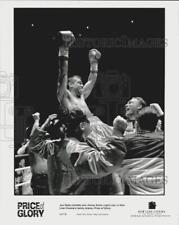 2000 Press Photo Jon Seda and Jimmy Smits in a scene from 