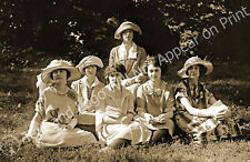 1922 Women of Fashion Vintage Old Photo 11