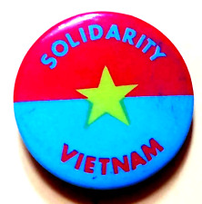 SOLIDARITY WITH VIETNAM - 1971 Vietnam War Yellow Star Flag Protest button picture