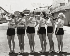 Vintage 1930s Photo of FootLight Parade Chorus Girls Drinking Beer - Bar Art  picture