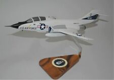USAF McDonnell F-101 Voodoo Minnesota ANG Desk Display 1/44 Model SC Airplane picture