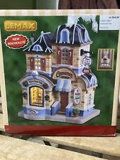 NEW 2020 LEMAX CINNAMON ROLL SHOP LIGHTED BUILDING #05645 picture