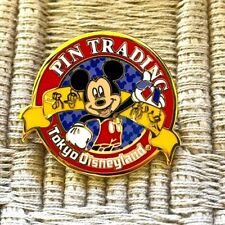 TOKYO DISNEYLAND Early 2000s Mickey Mouse Pin Trading Box & Pin picture