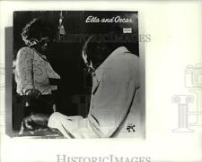1982 Press Photo Ella Fitzerald and Oscar Peterson in Studio Album - cvb15539 picture