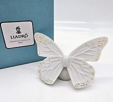 Lladro Butterfly White and Gold Porcelain Figurine 9451 4