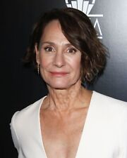 Laurie Metcalf 8X10 Glossy Photo Picture picture