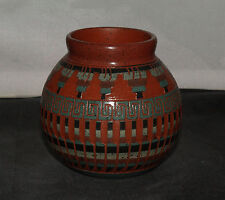 Medium Pot with Etched Detail by Elaine Begay, Navajo picture