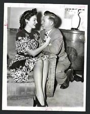 AVA GARDNER + MICKEY ROONEY VINTAGE ORIGINAL 1942 PRESS PHOTO picture