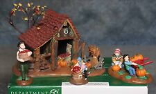 DEPT 56 ITS ALMOST THANKSGIVING  NEW ENGLAND VILLAGE 58639 SNOW CHRISTMAS picture