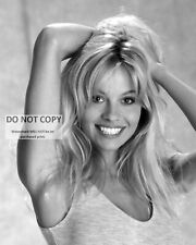 ACTRESS PAMELA ANDERSON - 8X10 EARLY PUBLICITY PHOTO (CC277) picture