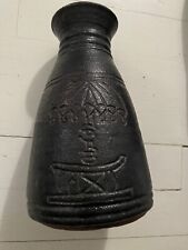 Unique black vase  picture