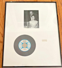 GROUCHO & MELINDA MARX 45RPM RECORD, PHOTO, & GROUCHO AUTOGRAPH, matted picture