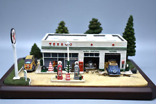 Vintage Danbury Mint Texaco Station Diorama  Great Condition.  Complete. picture