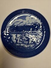 2004 Royal Copenhagen Annual Christmas Plate Awaiting the Christmas Train picture