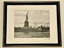 Statue Of Liberty And Twin Towers Black And White Photo Signed And Framed 15x12 picture