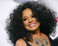 Diana Ross with big smile candid 8x10 photo circa 2018 picture