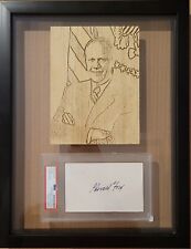 GERALD FORD PRESIDENT SIGNED PSA / DNA AUTOGRAPH FRAMED WITH WOOD ENGRAVING picture