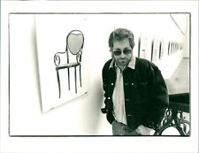 Steven Spielberg visits an exhibition in the Mu... - Vintage Photograph 2586761 picture