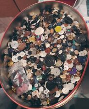 BUTTONS LOT, Mix of Old, Rare, Retro and Vintage buttons. Lots Of 100. picture