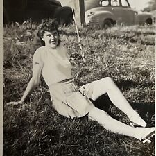 Vintage B&W Snapshot Photograph Beautiful Young Woman 1940s Great Hair Long Legs picture