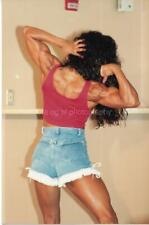 MUSCLE GIRL 80's 90's FOUND PHOTO Color VERY PRETTY WOMAN Original EN 18 4 J picture