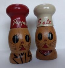 Vintage Wooden Kitty Chiefs Salt & Pepper Shakers 5