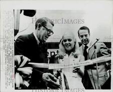 1972 Press Photo Tricia Nixon Cox opens Washington's GOP campaign headquarters. picture