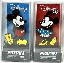FiGPiN Disney Classic Mickey #261 & Minnie #262 Collectible FigPin Set of 2 picture