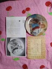 Vintage Edwin M. Knowles ~ Annie and Sandy ~ Plate - 1983  Collectable picture