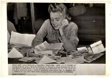 WWII News From Home Female 67th WAAC Post HQ Asst Press AP Photograph 8x11