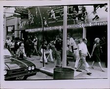 LG869 1977 Original Photo BOSTON SPORTS LOUNGE Restaurant Crowded Sidewalk Scene picture