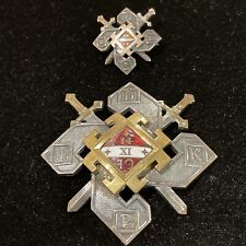 LATVIA.WWI PERIOD,LATVIAN BREAST BADGE OF 11th DOBELE INFANTRY REGIMENT ,+MIN(2) picture